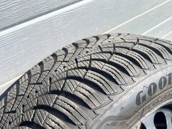 5x112 R16 + zánovné zimné pneu Goodyear