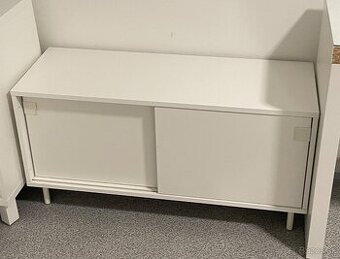 Policka s posuvnymi dvierkami - IKEA