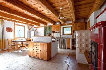 PONÚKAME na predaj rodinný dom Zaježová, vhodný na trvalé bý - 1