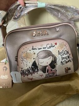 Anekke kabelka Hollywood