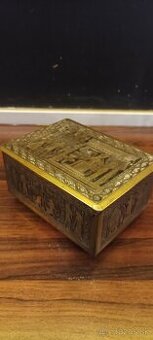 Mosadzna šperkovnica