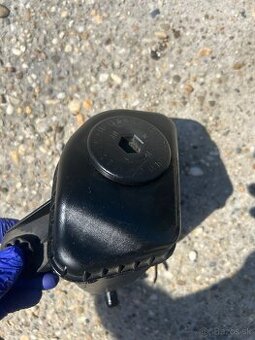 Nádrž na atf olej BMW f10