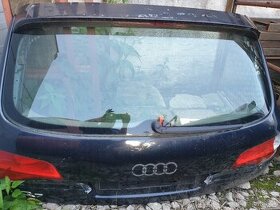 Audi Q7 sklo zadného kufra - 1