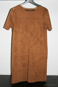 Hnedé semišové šaty značky Promod