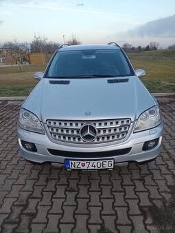 Mercedes Benz ML320