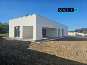Štýlová novostavba v Matúškove – dokončená do štádia skolaud