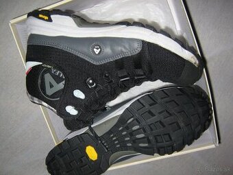 Predam obuv zn.ALFA VIBRAM GORETEX vel. 42