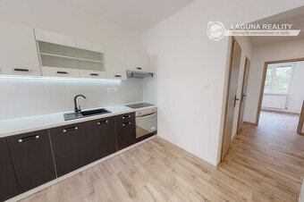 Byt 2+1 s loggiou (56 m2), sídl. Západ I. Sp. Nová Ves
