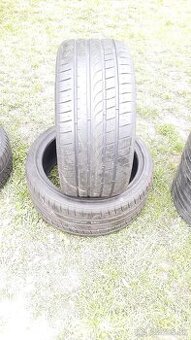 275/35R20. 102W. Letné