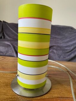 Predám stolnú lampu zo skla
