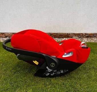 Autosedačka 0-13kg vajíčko značky Cybex Cloude Z i-size