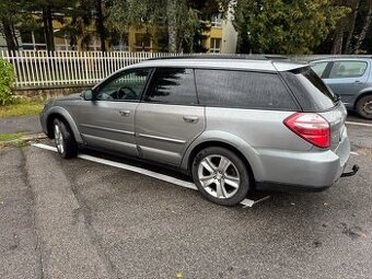 Subaru Outback 2.5 benzin + LPG 4x4 automat