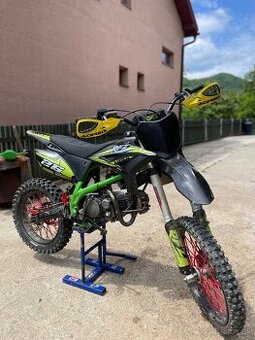 závodný pitbike 170