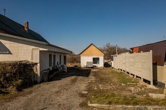 Exkluzívne na predaj novostavba rodinného domu Uňatín