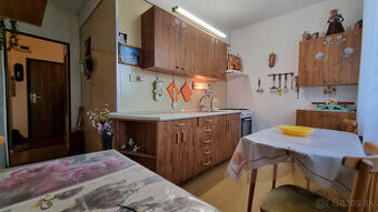 Na predaj 1-izbový byt v úplnom centre Malaciek – Záhorácka 