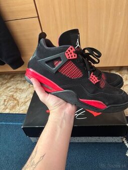 Air Jordan 4 Retro Red Thunder