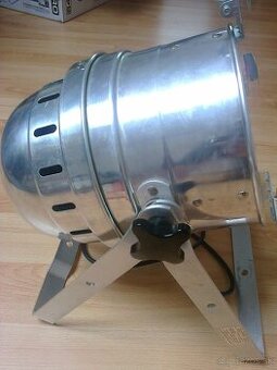 PREDÁM výhodne 8 ks LED PAR 64 + DMX ovládač