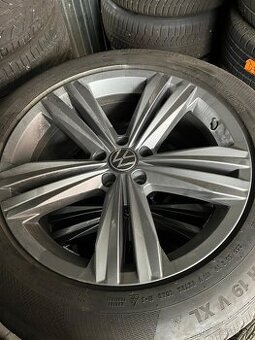 Predam original Disky aj so zimnymi gumamy na VW Touareg