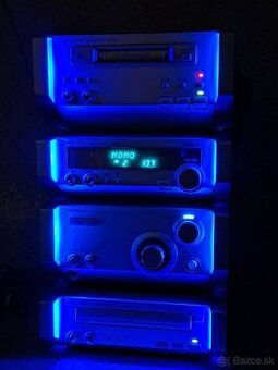 Zostava TECHNICS 》Minidisc 》CD 》AMP 》Tuner
