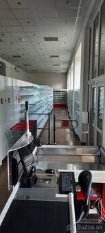 PREDÁM REGÁLY A VYBAVENIE PREDAJNE POTRAVÍN A MÄSIARSTVA