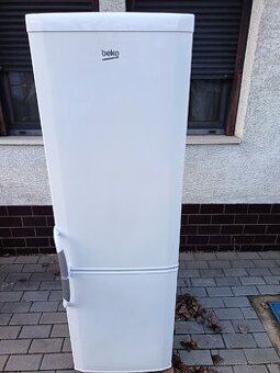 Nová 2 ročná chladnička s mrazničkou beko, dovoz v BA - 1