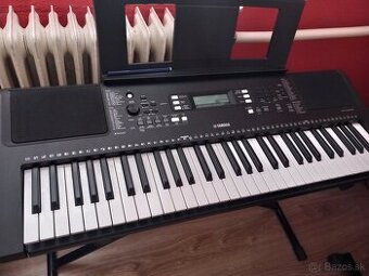 YAMAHA psr e373