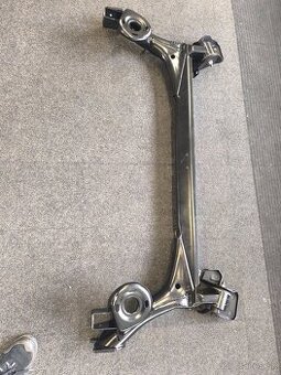 Zadna naprava škoda Octavia 1, Seat Leon,