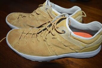 predam turisticke topanky MAMMUT