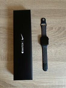 Apple Watch Series 6 44mm Nike
