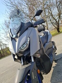 Yamaha xmax 125