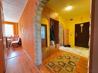3izb. byt s loggiou, 72m2 - sídlisko Západ