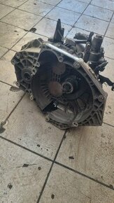 Predam prevodovku f 40 opel insignia 2.0tdci 118kw