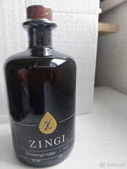 Zingi : zázvorový likér + nealkoholický nápoj / 500ml/