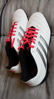Nové turfy ADIDAS.
