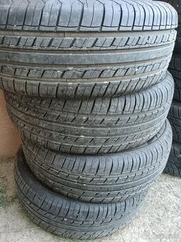 215/60R16 99H