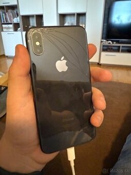 Iphone XS rozbitý