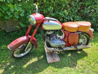 Jawa 250/353 kyvacka