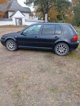 Predám Volkswagen Golf IV