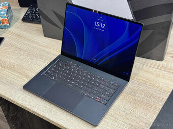 Asus ROG Zephyrus G14 R7/4050/32GB/2TB - 1