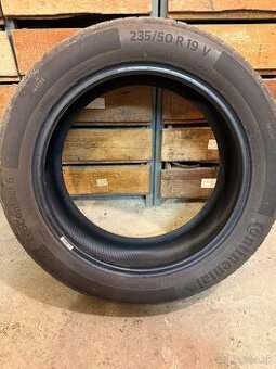 Continental EcoContact 6 235/50 R19 V