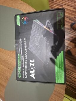 Chladiaca podložka pod notebook.