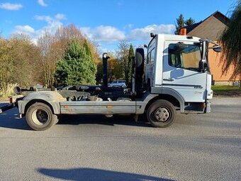MERCEDES-BENZ ATEGO 1018 K hákový nosič kontejnerů