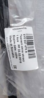 Vonkajšie tesnenie okna prednych pravych dver