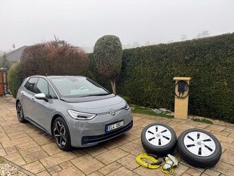 VW ID.3 Pro 150 kW 27541km baterie 62KWh 1.maj.