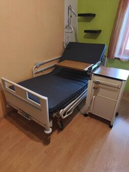 Zdravotní polohovací postel