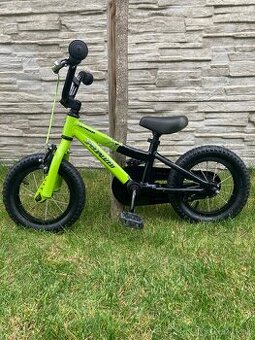 Specialized hotrock 12