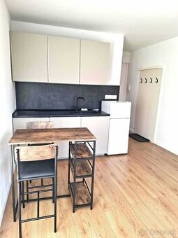 Garsónka, Štefunkova ul., Ružinov, BA II., 600,-€/mes. s en.