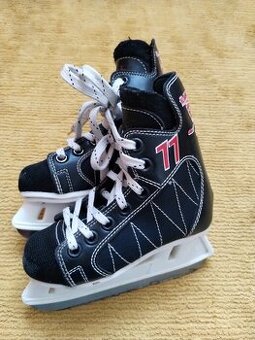 Chlapčenské ľadové korčule 29