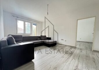 Prenájom 2-izbový byt s balkónom, Handlová