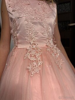 Spoločenské šaty dievca v. 150-155 cm